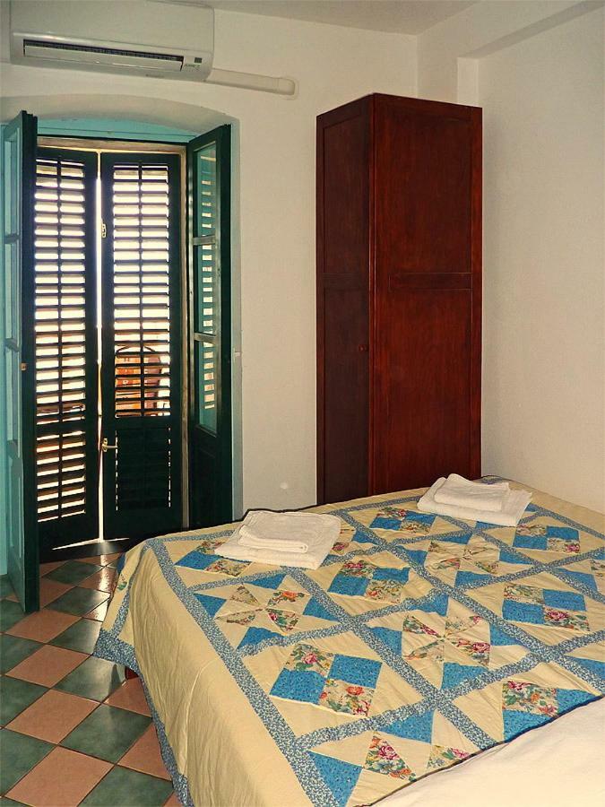 Apartments Martina Brist Bagian luar foto